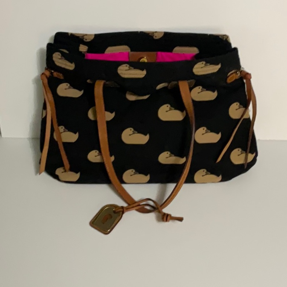 Dooney & Bourne hand bag 1975